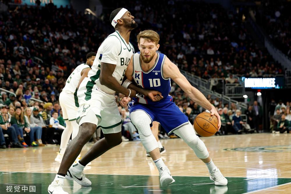 们在中游站 们在中游站